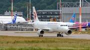 China Eastern Airlines Airbus A320-214 (D-AXAW) at  Hamburg - Finkenwerder, Germany