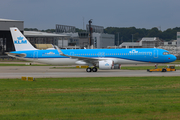 KLM - Royal Dutch Airlines Airbus A321-252NX (D-AXXQ) at  Hamburg - Finkenwerder, Germany