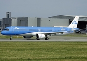 KLM - Royal Dutch Airlines Airbus A321-252NX (D-AXXQ) at  Hamburg - Finkenwerder, Germany