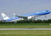 KLM - Royal Dutch Airlines Airbus A321-252NX (D-AXXQ) at  Hamburg - Finkenwerder, Germany