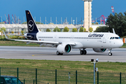 Lufthansa Airbus A321-271NX (D-AYAC) at  Hamburg - Finkenwerder, Germany