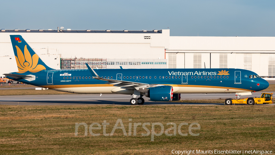 Vietnam Airlines Airbus A321-272N (D-AYAC) | Photo 292574