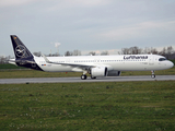 Lufthansa Airbus A321-271NX (D-AYAD) at  Hamburg - Finkenwerder, Germany