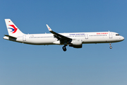 China Eastern Airlines Airbus A321-211 (D-AYAE) at  Hamburg - Fuhlsbuettel (Helmut Schmidt), Germany