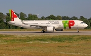 TAP Air Portugal Airbus A321-251N (D-AYAF) at  Hamburg - Finkenwerder, Germany