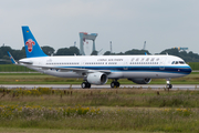 China Southern Airlines Airbus A321-231 (D-AYAG) at  Hamburg - Finkenwerder, Germany