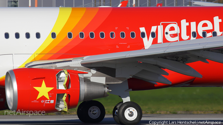 VietJet Air Airbus A321-211 (D-AYAG) | Photo 195550