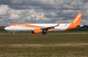 easyJet Europe Airbus A321-251NX (D-AYAG) at  Hamburg - Finkenwerder, Germany