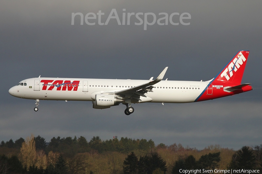 TAM Brazilian Airlines Airbus A321-211 (D-AYAH) | Photo 100465