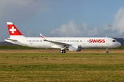Swiss International Airlines Airbus A321-212 (D-AYAI) at  Hamburg - Finkenwerder, Germany