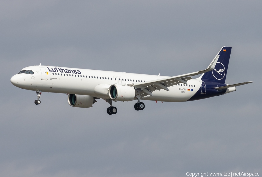 Lufthansa Airbus A321-271NX (D-AYAJ) | Photo 438874