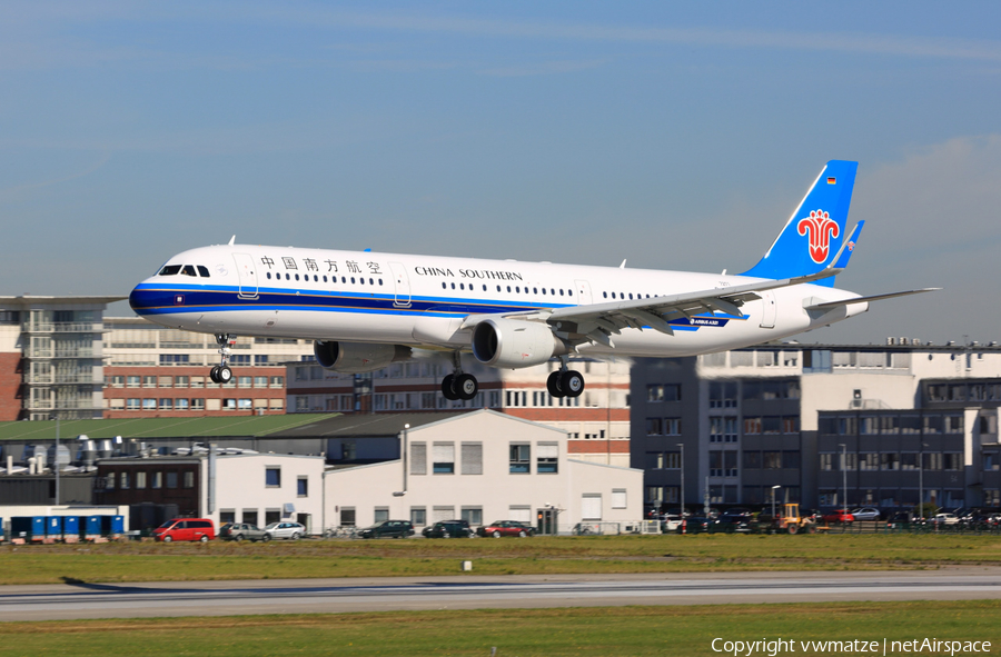 China Southern Airlines Airbus A321-211 (D-AYAQ) | Photo 120942