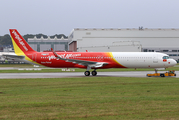 VietJet Air Airbus A321-271NX (D-AYAQ) at  Hamburg - Finkenwerder, Germany