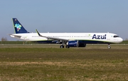 Azul Linhas Aereas Brasileiras Airbus A321-251NX (D-AYAY) at  Hamburg - Finkenwerder, Germany