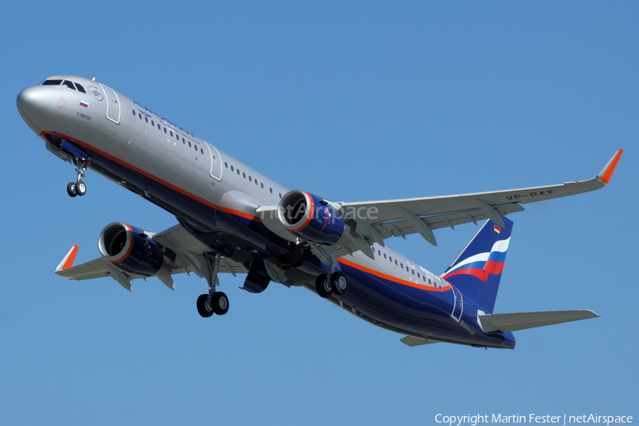 Aeroflot - Russian Airlines Airbus A321-211 (D-AZAD) | Photo 106069