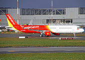 VietJet Air Airbus A321-211 (D-AZAD) at  Hamburg - Finkenwerder, Germany