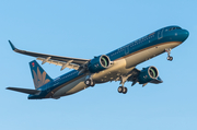 Vietnam Airlines Airbus A321-272N (D-AZAD) at  Hamburg - Fuhlsbuettel (Helmut Schmidt), Germany