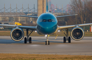 Vietnam Airlines Airbus A321-272N (D-AZAD) at  Hamburg - Finkenwerder, Germany