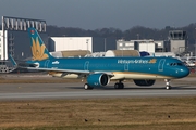 Vietnam Airlines Airbus A321-272N (D-AZAD) at  Hamburg - Finkenwerder, Germany