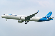 Air Transat Airbus A321-271NX (D-AZAE) at  Hamburg - Fuhlsbuettel (Helmut Schmidt), Germany