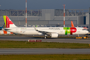 TAP Air Portugal Airbus A321-251N (D-AZAH) at  Hamburg - Finkenwerder, Germany