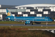 Vietnam Airlines Airbus A321-231 (D-AZAH) at  Hamburg - Finkenwerder, Germany