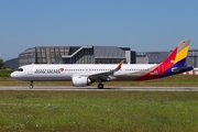 Asiana Airlines Airbus A321-251NX (D-AZAI) at  Hamburg - Finkenwerder, Germany