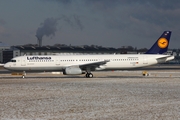 Lufthansa Airbus A321-231 (D-AZAM) at  Hamburg - Finkenwerder, Germany