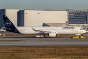 Lufthansa Airbus A321-271NX (D-AZAM) at  Hamburg - Finkenwerder, Germany