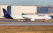 Lufthansa Airbus A321-271NX (D-AZAM) at  Hamburg - Finkenwerder, Germany