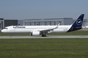 Lufthansa Airbus A321-271NX (D-AZAM) at  Hamburg - Finkenwerder, Germany