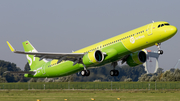 S7 Airlines Airbus A321-271NX (D-AZAN) at  Hamburg - Finkenwerder, Germany