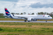 LATAM Airlines Brasil Airbus A321-271NX (D-AZAP) at  Hamburg - Finkenwerder, Germany