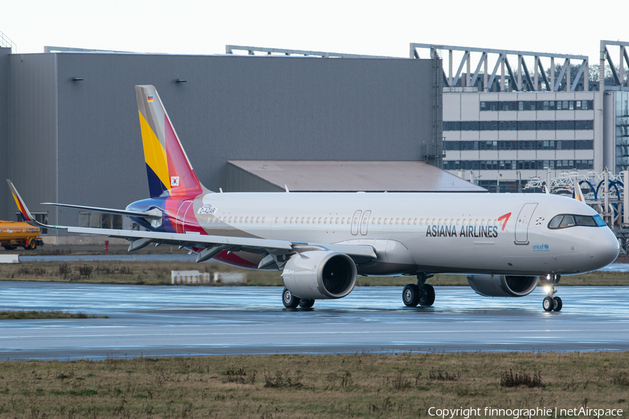 Asiana Airlines Airbus A321-251NX (D-AZAR) | Photo 425838