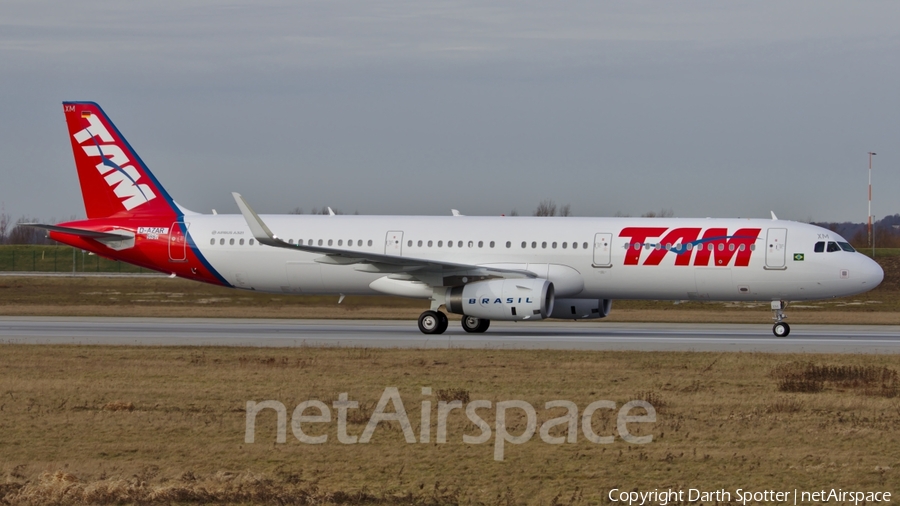 TAM Brazilian Airlines Airbus A321-231 (D-AZAR) | Photo 215150