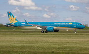 Vietnam Airlines Airbus A321-272N (D-AZAT) at  Hamburg - Finkenwerder, Germany