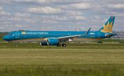 Vietnam Airlines Airbus A321-272N (D-AZAT) at  Hamburg - Finkenwerder, Germany