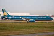 Vietnam Airlines Airbus A321-231 (D-AZAW) at  Hamburg - Finkenwerder, Germany