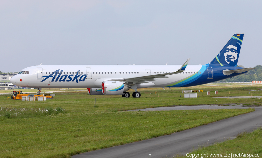 Alaska Airlines Airbus A321-253N (D-AZAX) | Photo 322945