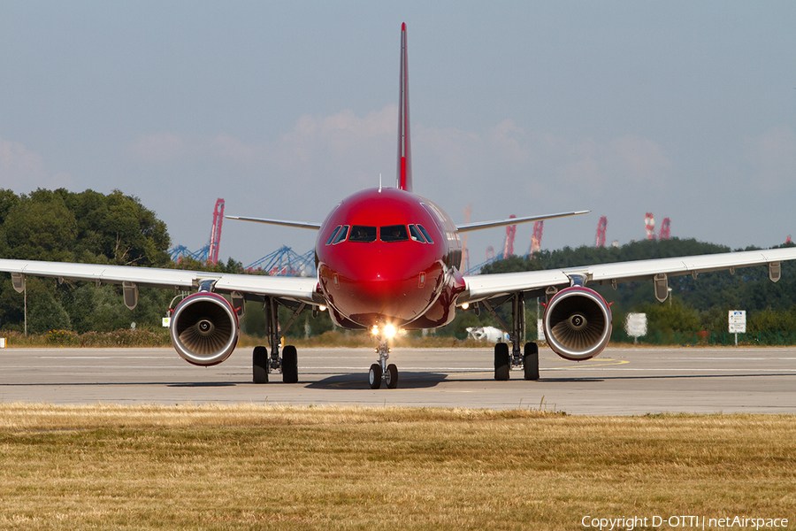 Juneyao Airlines Airbus A321-211 (D-AZAX) | Photo 448288