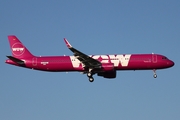 WOW Air Airbus A321-211 (D-AZAX) at  Hamburg - Fuhlsbuettel (Helmut Schmidt), Germany