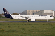 Lufthansa Airbus A321-271NX (D-AZWM) at  Hamburg - Finkenwerder, Germany