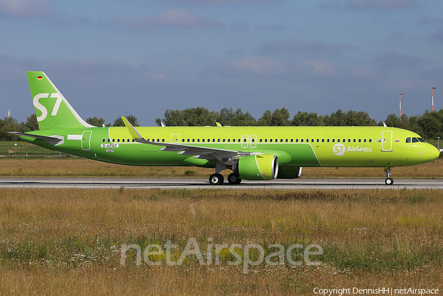 S7 Airlines Airbus A321-271NX (D-AZWZ) | Photo 516220