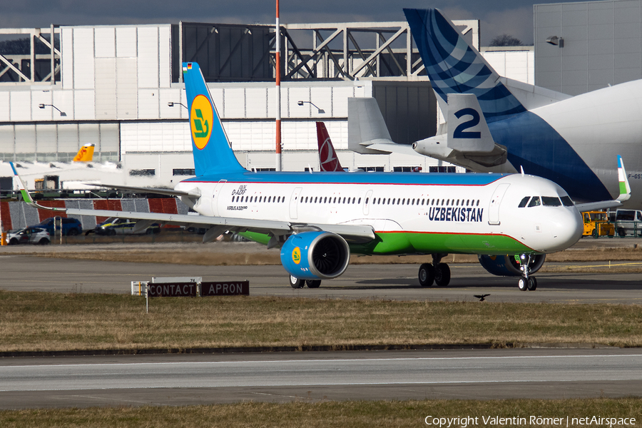 Uzbekistan Airways Airbus A321-253NX (D-AZXF) | Photo 497803