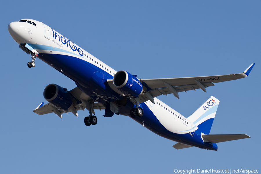 IndiGo Airbus A321-251NX (D-AZXJ) | Photo 672083
