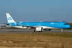 KLM - Royal Dutch Airlines Airbus A321-252NX (D-AZYC) at  Hamburg - Finkenwerder, Germany