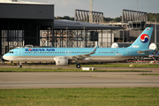 Korean Air Airbus A321-272NX (D-AZYU) at  Hamburg - Finkenwerder, Germany