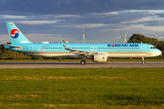 Korean Air Airbus A321-272NX (D-AZYU) at  Hamburg - Finkenwerder, Germany