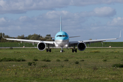 Korean Air Airbus A321-272NX (D-AZYU) at  Hamburg - Finkenwerder, Germany