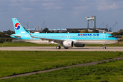 Korean Air Airbus A321-272NX (D-AZYU) at  Hamburg - Finkenwerder, Germany